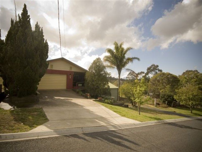 5 Kookaburra Court, GLENVALE QLD 4350
