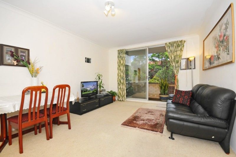 2 Mcmillan Road, ARTARMON NSW 2064