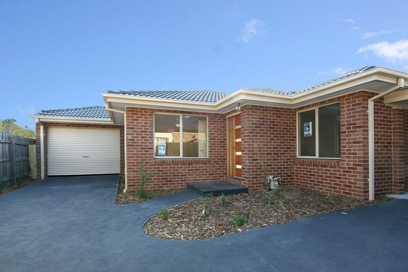 13 Parer Street, OAKLEIGH VIC 3166
