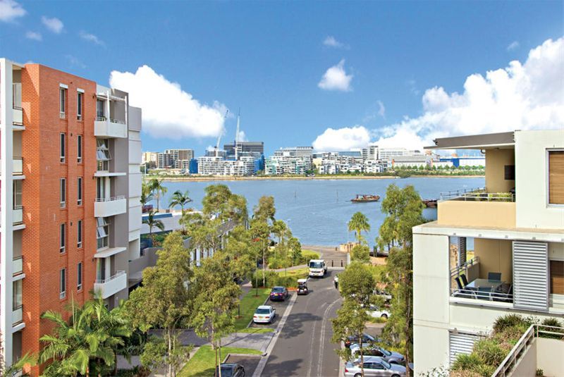 2 The Piazza, HOMEBUSH BAY NSW 2127