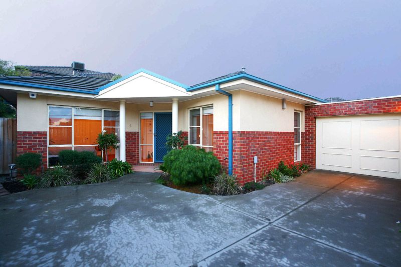 43 St Clems Road, DONCASTER EAST VIC 3109