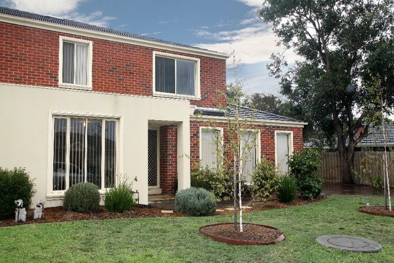 6-8 Canterbury Close, ROWVILLE VIC 3178