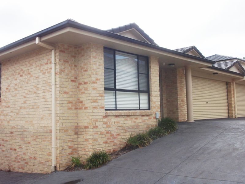44 Russell Street, WOONONA NSW 2517