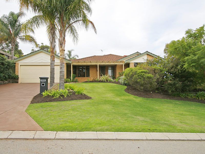 20 Shaw Mews, LEDA WA 6170