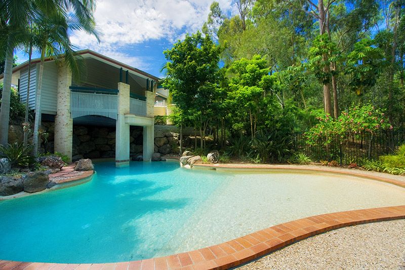 360 Simpsons Road, BARDON QLD 4065