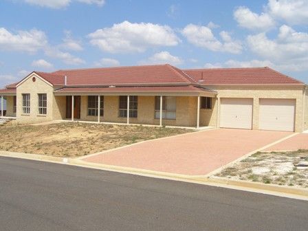 3 Lisbon Circuit, ORANGE NSW 2800