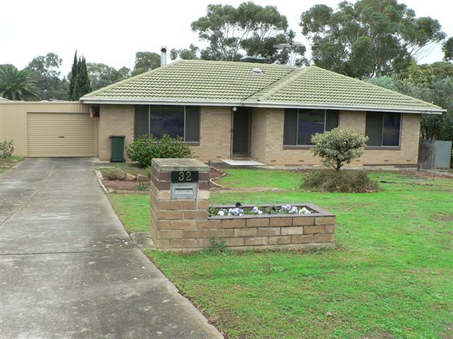 32 Pierre Road, MODBURY SA 5092