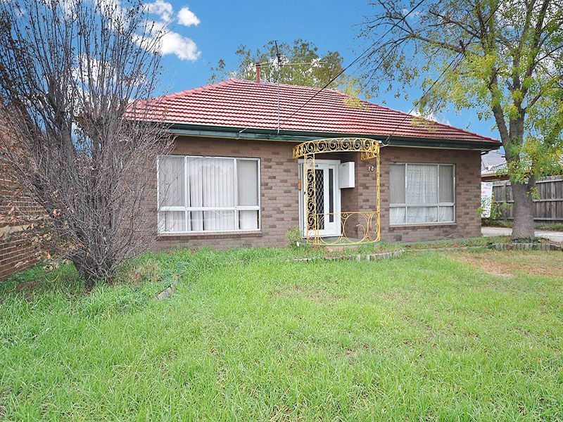 13 Waratah Avenue, TULLAMARINE VIC 3043