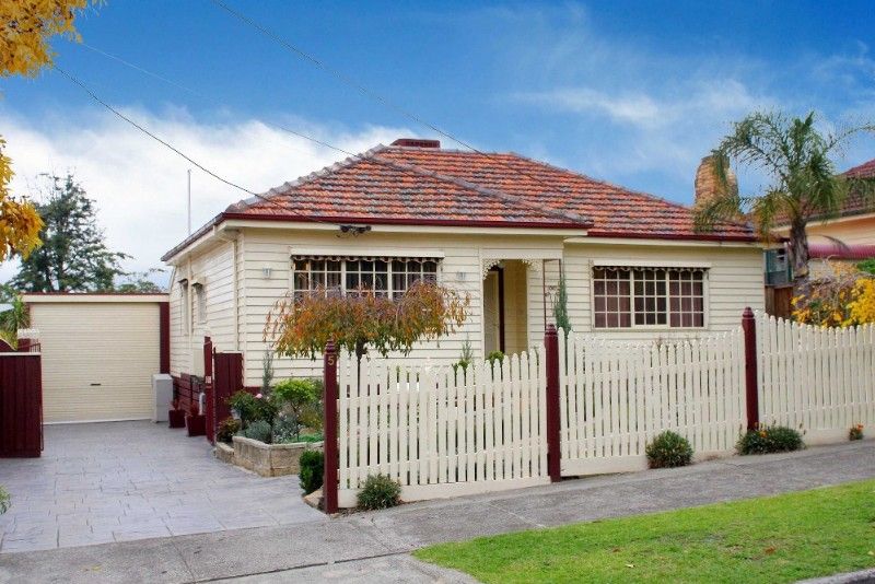 5 Black Street, WATSONIA VIC 3087