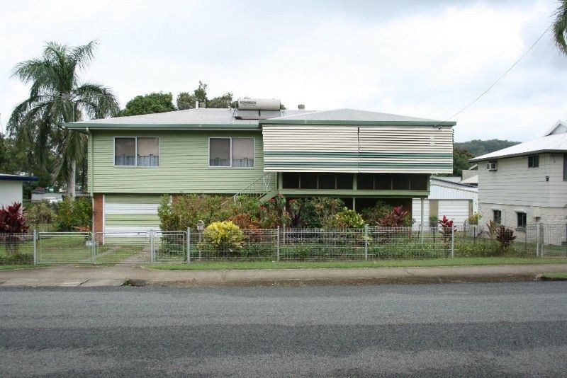 7 West Street, SARINA QLD 4737
