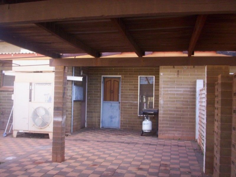 7 Peter Way, SOUTH HEDLAND WA 6722