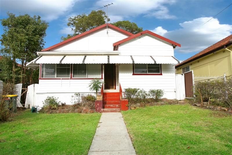 8 Addington Avenue, RYDE NSW 2112