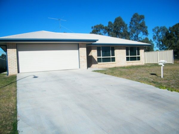 11 Luscombe Street, CHINCHILLA QLD 4413