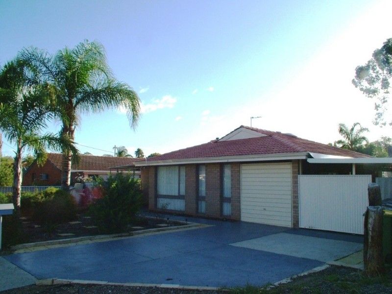 22 Watsonia Street, MADDINGTON WA 6109