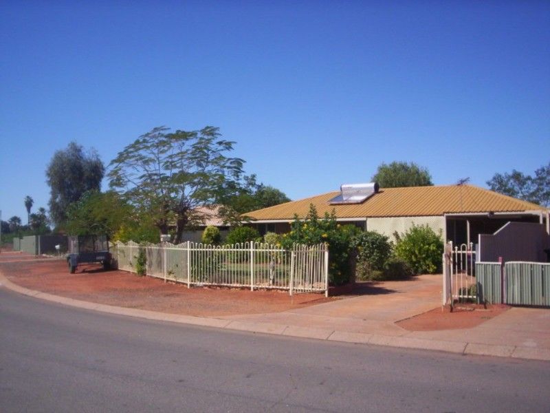 4 Yanderra Crescent, SOUTH HEDLAND WA 6722