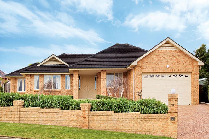 18 Doherty Avenue, GLENHAVEN NSW 2156