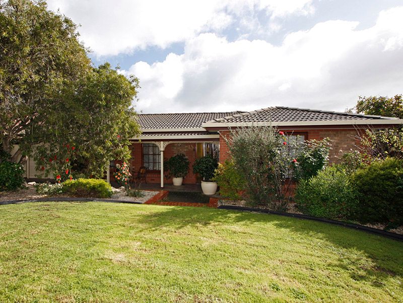 13 Young Avenue, PORT NOARLUNGA SA 5167