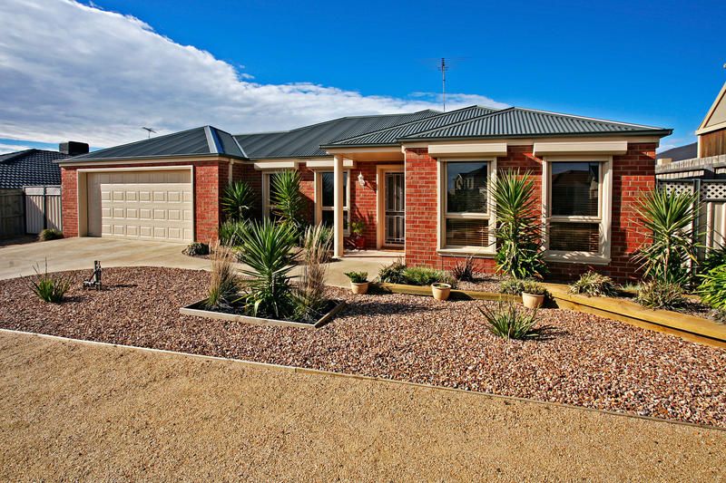 9 Muscat Place, WAURN PONDS VIC 3216