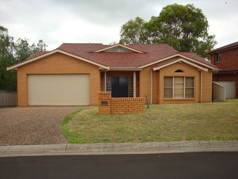 5  Martens Place, ABBOTSBURY NSW 2176