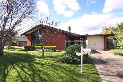 3 Packer Crescent, PARADISE SA 5075