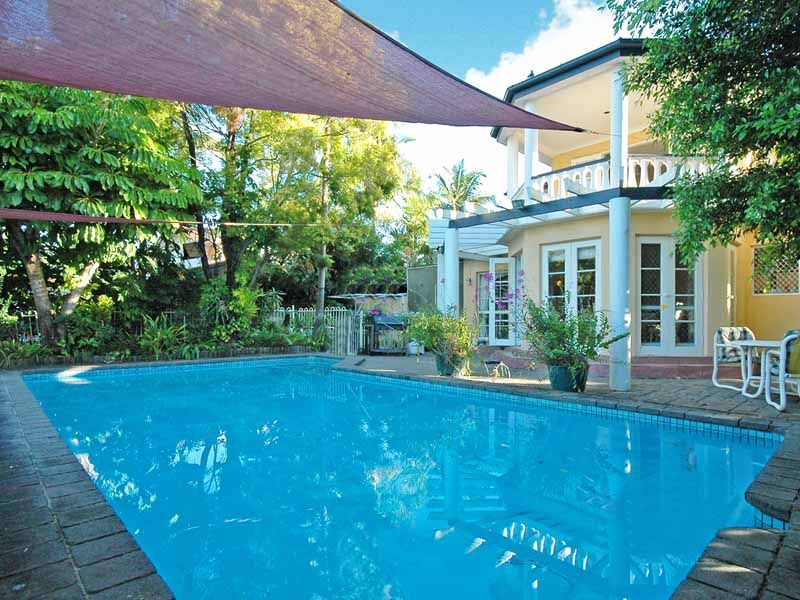 744 Nerang-Broadbeach Road, CARRARA QLD 4211