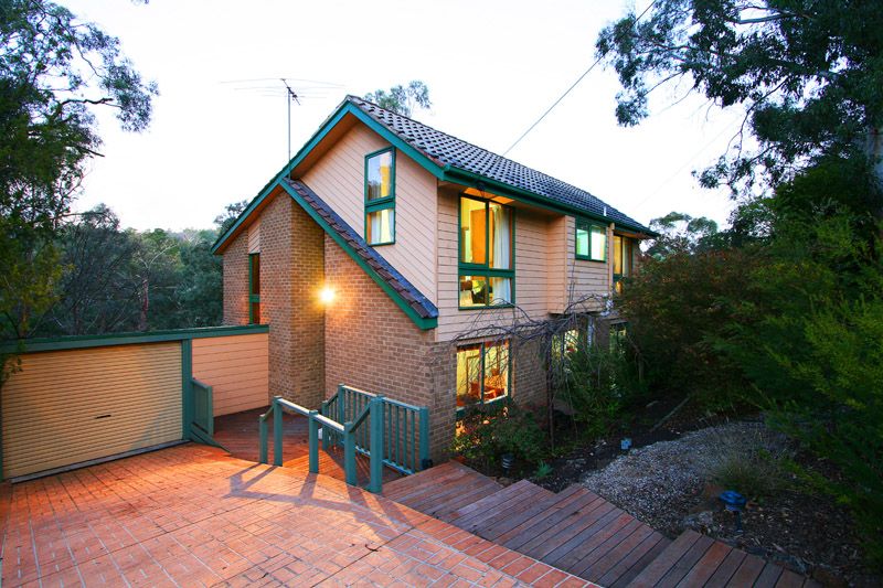 11 Mopoke Hill Road, WARRANDYTE VIC 3113