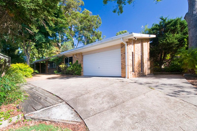 24 Beaumont Court, CURRUMBIN WATERS QLD 4223