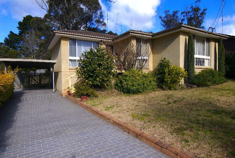 2 Letitia Street, KATOOMBA NSW 2780