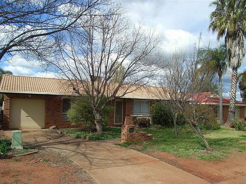 72  Sturt Circle, DUBBO NSW 2830