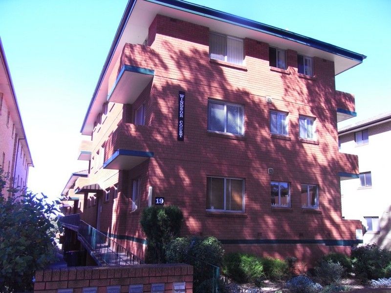 19 Victoria Avenue, PENSHURST NSW 2222