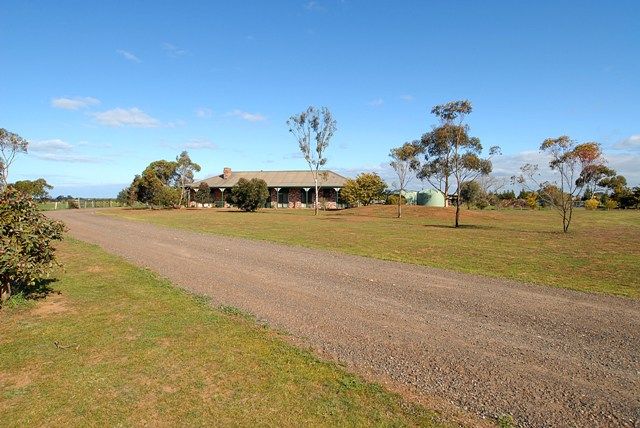 66 Old Melbourne Road, LITTLE RIVER VIC 3211
