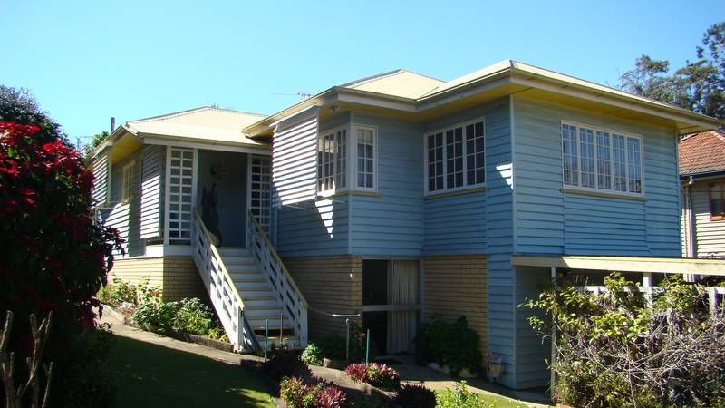 14 Newcross Street, INDOOROOPILLY QLD 4068