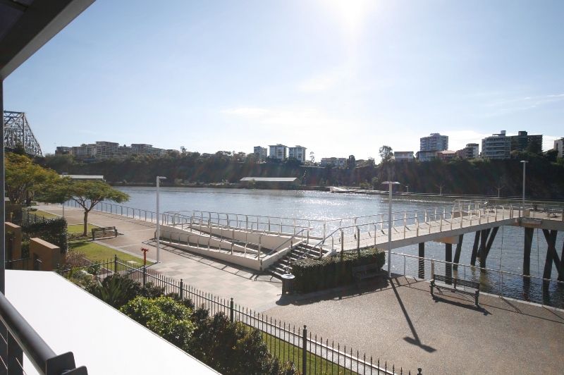 1 Holman Street, KANGAROO POINT QLD 4169