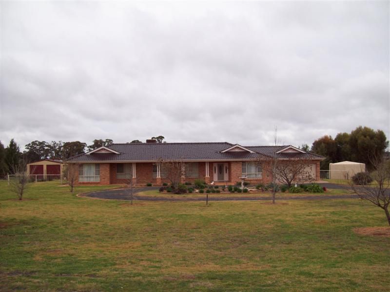 2R  Nocoleche Drive, DUBBO NSW 2830