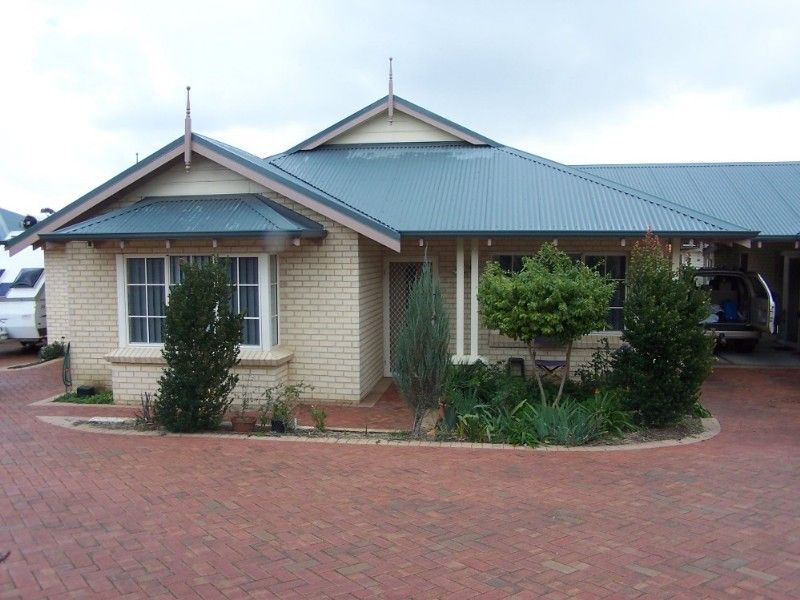 9 Secrett Lane, KALAMUNDA WA 6076