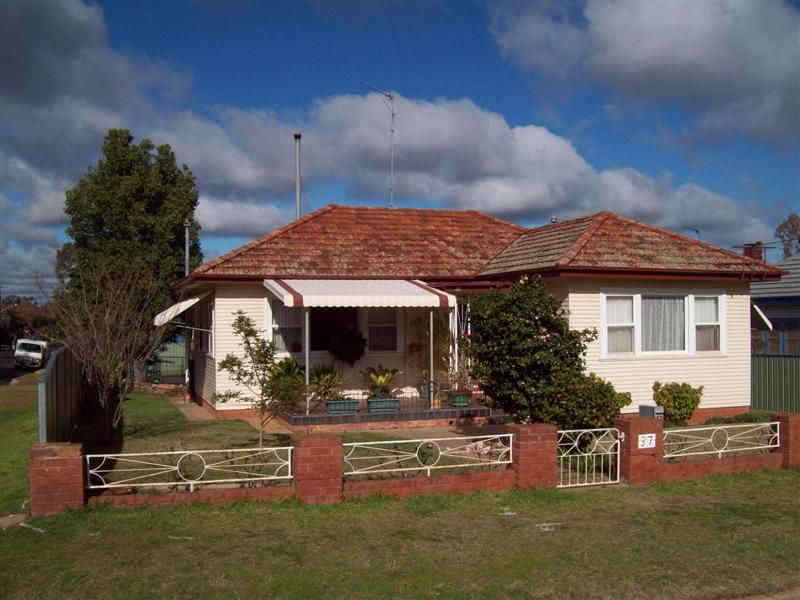 37 Naman Street, DUBBO NSW 2830