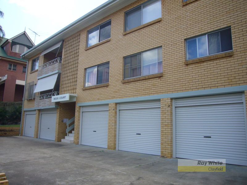 18 Oriel Road, CLAYFIELD QLD 4011