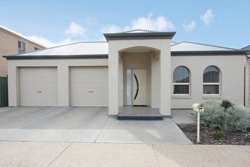 44 Lord Howe Crescent, MAWSON LAKES SA 5095