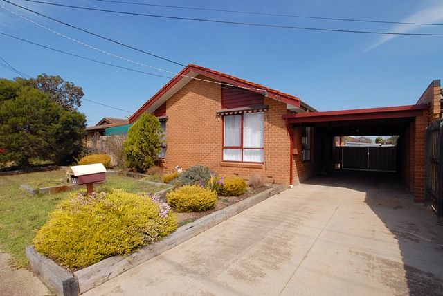 65 Cambridge Crescent, WERRIBEE VIC 3030