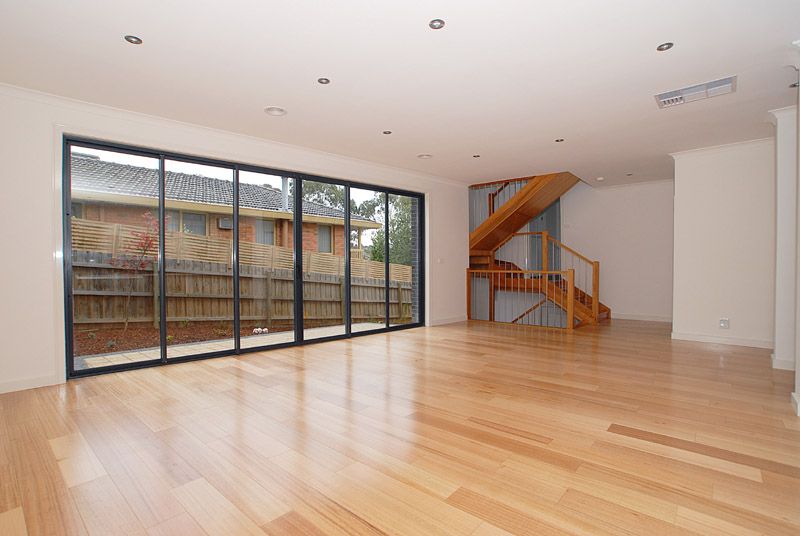 31 Leslie Street, DONVALE VIC 3111