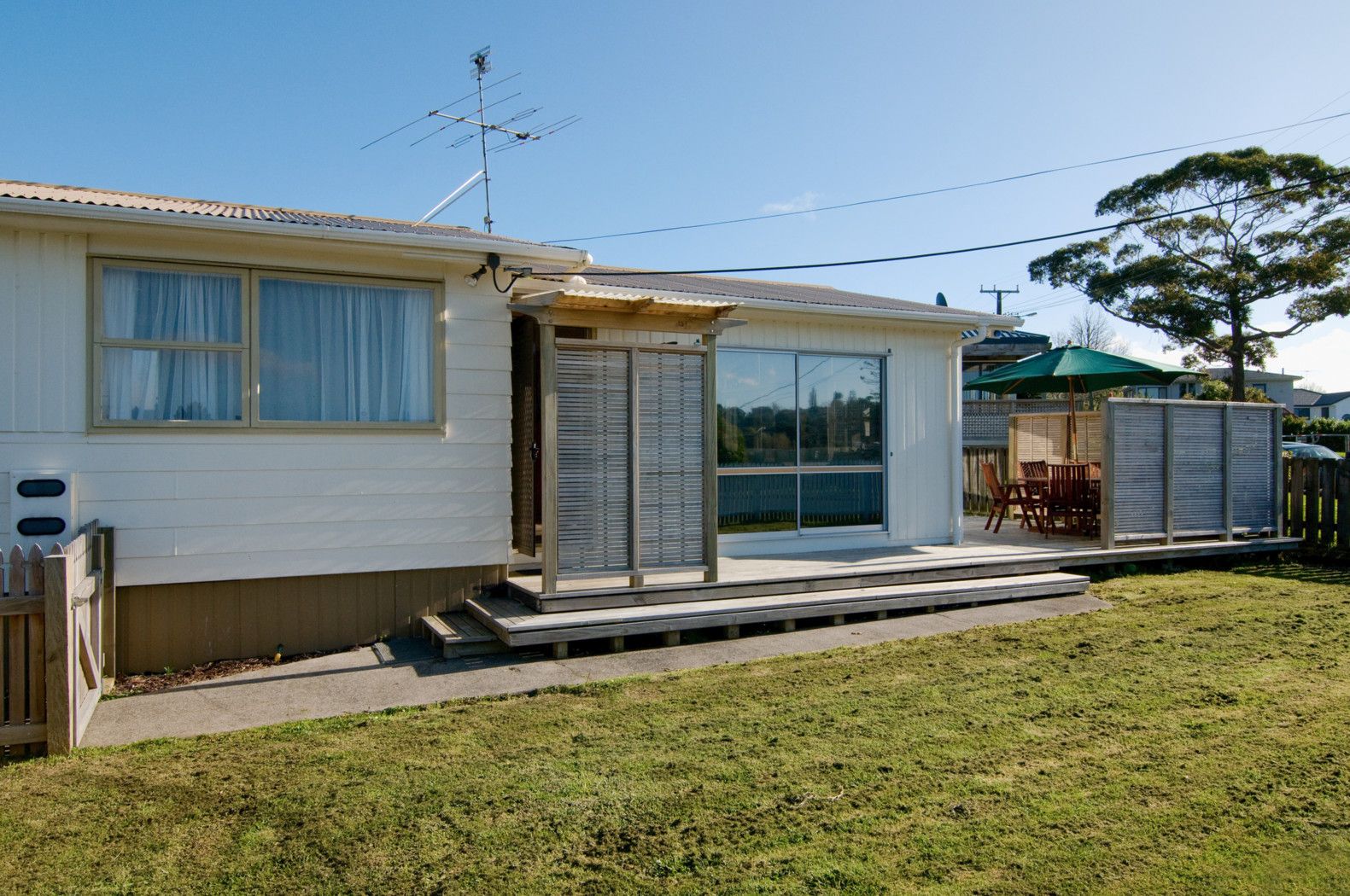 2a Barron Drive, Titirangi, Waitakere City