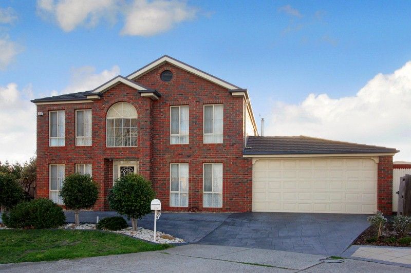 23 Pacific Place, TAYLORS LAKES VIC 3038