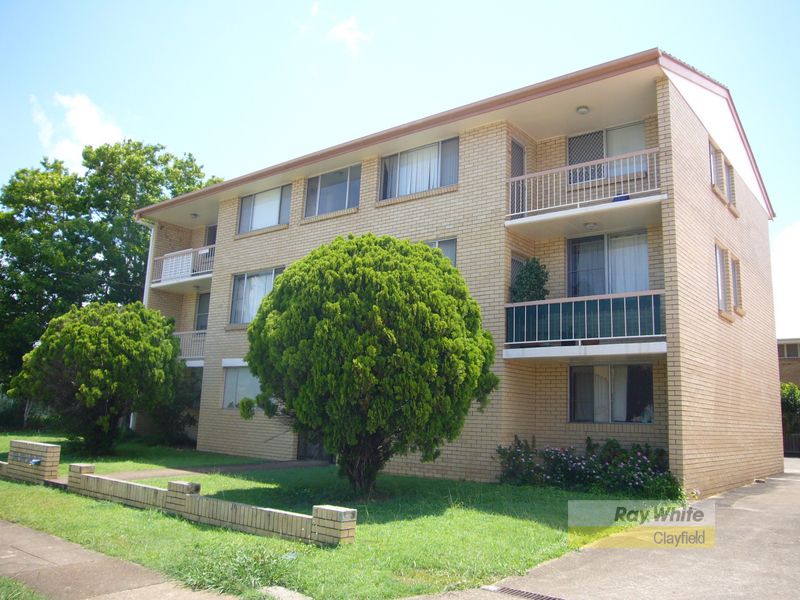 2 Franz Road, CLAYFIELD QLD 4011