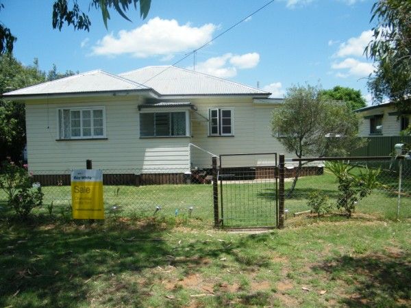 17 Burbank Street, CHINCHILLA QLD 4413