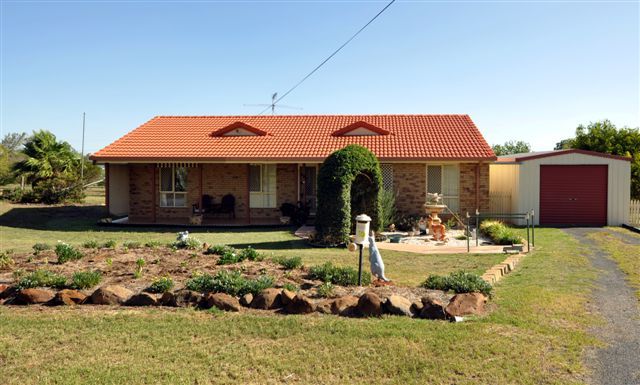 10 Lawmere Court, KINGSTHORPE QLD 4400