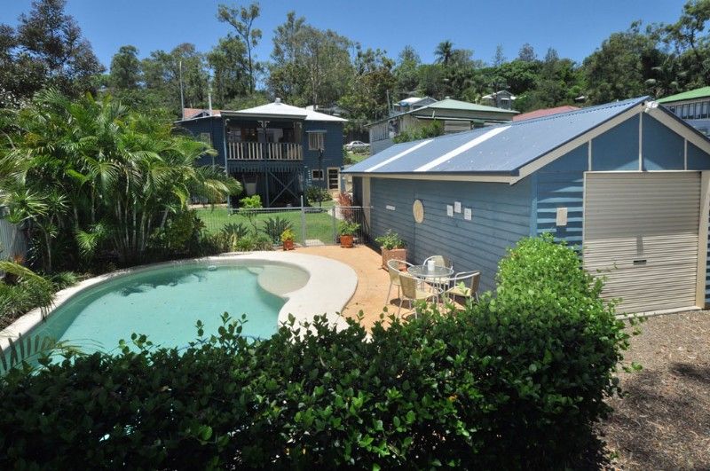 33 Rouen Road, BARDON QLD 4065