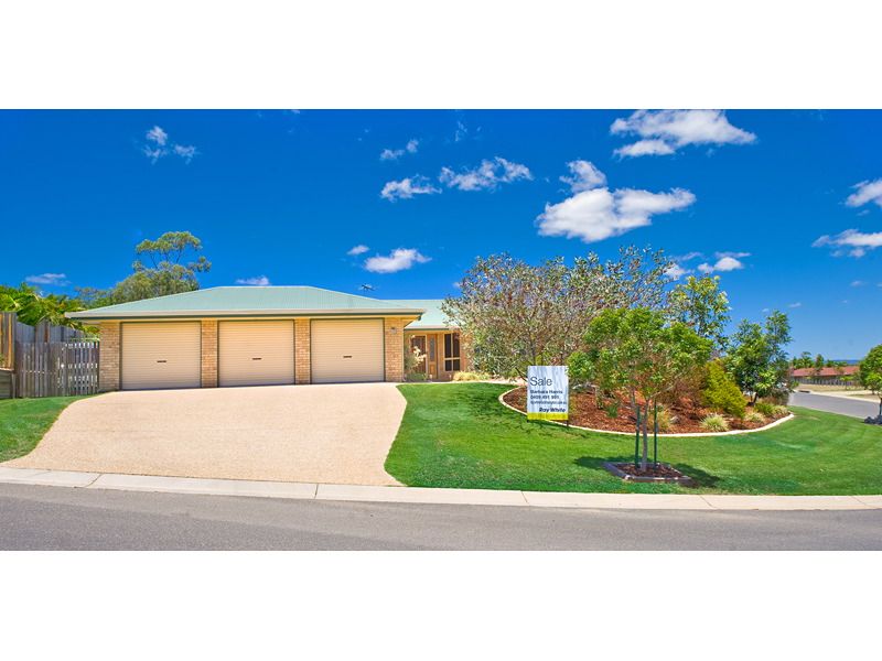 17 Connemara Drive, KAWANA QLD 4701