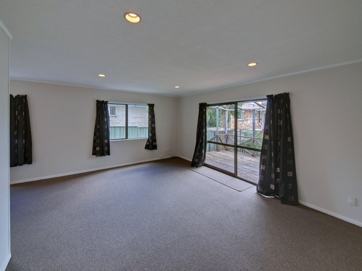 3/4 Coxhead Road, Manurewa, Manukau City