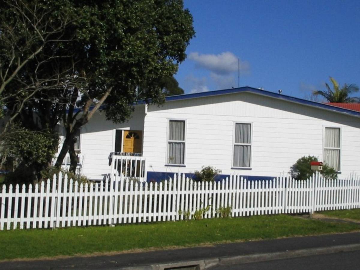 75 West Harbour Drive, West Harbour, Waitakere City Real Estate Ray