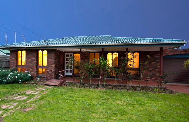 9 Johnson Drive, FERNTREE GULLY VIC 3156